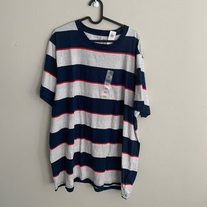 Men’s striped shirt sleeve tee